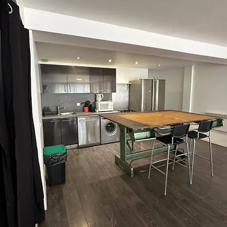 Constance 1 - Spacieux Duplex Avec Jardin * Antibes